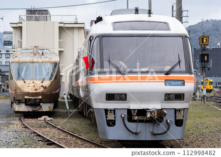 [宮津線] 列車在西舞鶴車站停靠 112998482