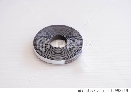 magnetic tape 112998569