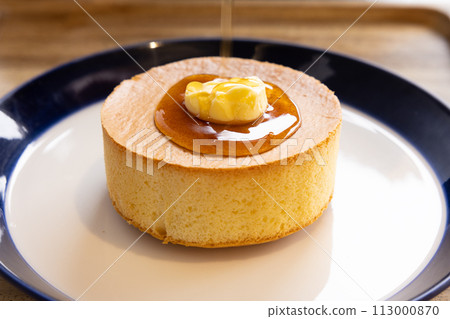 Delicious souffle pancakes 113000870