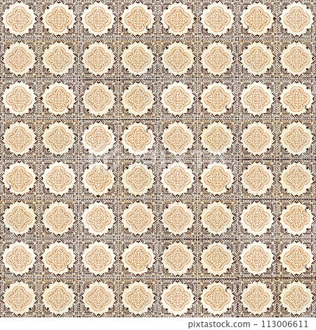 Seamless tile pattern 113006611