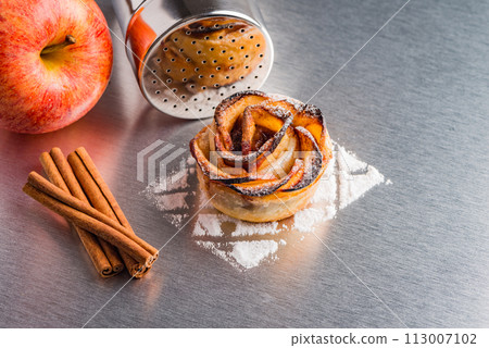 Apple cakes 113007102