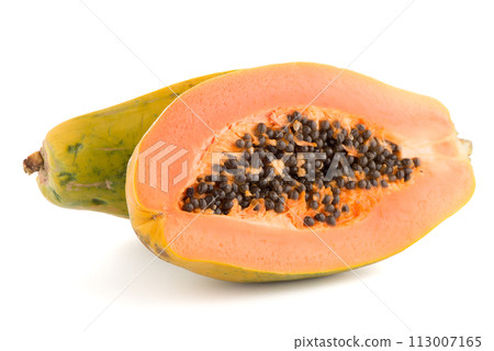 Fresh and tasty papaya 113007165