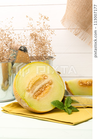 Honeydew melon Honeydew melon 113007177