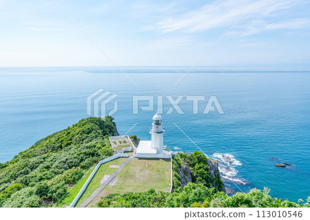 Muroran City, Hokkaido, a popular tourist destination overlooking the Pacific Ocean, Cape Chikyu and Cape Chikiu Lighthouse in summer Muroran City, Hokkaido, a popular tourist destination overlooking the Pacific Ocean, Cape Chikyu and Cape Chikiu Lighthouse in summer 113010546