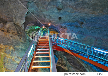 [Kyusen Cave] Ose, Kuma Village, Kuma District, Kumamoto Prefecture 113013519