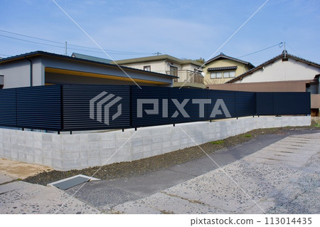 New fence for general housing 113014435