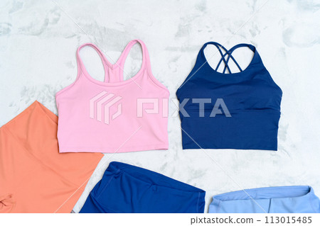 Comparison of clothing choices for girls who are starting to exercise: women's wear, sportswear, gym, sports bras, leggings 113015485