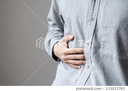 Man with abdominal pain body parts 113015761