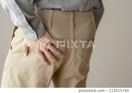 Man with butt pain body parts parts cut Man with butt pain body parts parts cut 113015780