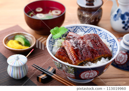 Eel bowl Grilled eel Eel bowl Grilled eel 113019960