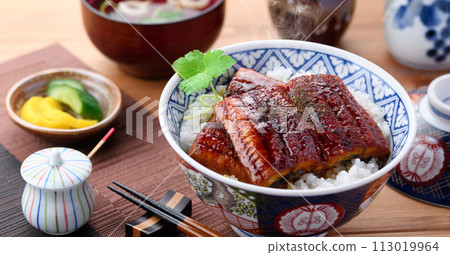 鰻魚蓋飯 烤鰻魚 113019964