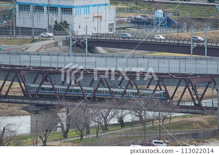 Hokuriku Shinkansen seen from Mt. Asuwa 113022014