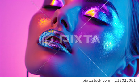 Fashion portrait of young beautiful woman with bright makeup. 113023091