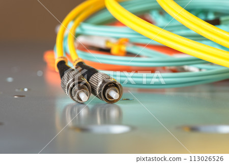 Fiber optic patch cord cable used to telecommunication networks Fiber optic patch cord cable used to telecommunication networks 113026526