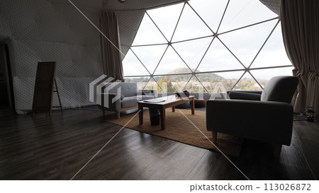 Glamping dome-shaped tent 113026872