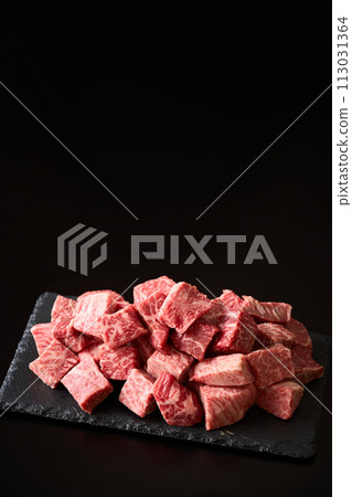 Cubed beef thigh, Kuroge Wagyu beef from Miyazaki Prefecture 113031364
