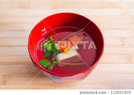 Soup containing raw wheat gluten 113031970