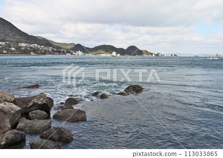 A scenic promenade along the sea in Moji Ward, Kitakyushu City, Fukuoka Prefecture 113033865