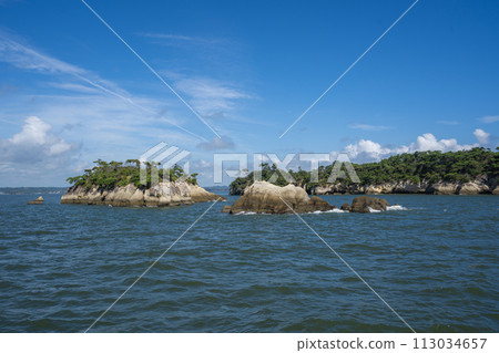 Matsushima islands in autumn 113034657