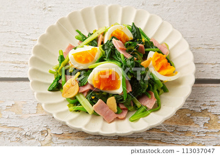 炒菠菜和培根 113037047