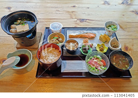 飯店早餐（日式套餐） 113041405