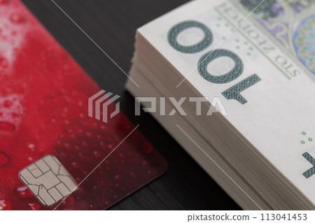 Slowly payment cards are pushing cash out of the payment market. 113041453