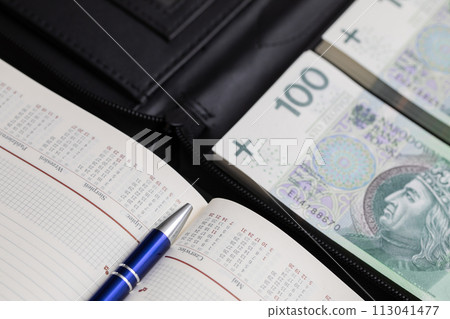 Plan all expenses according to specific dates on the calendar. Plan all expenses according to specific dates on the calendar. 113041477