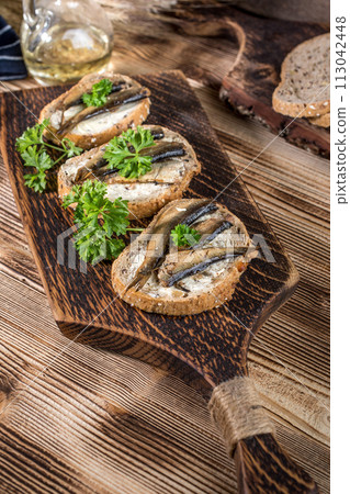 Sandwich with sprats. 113042448