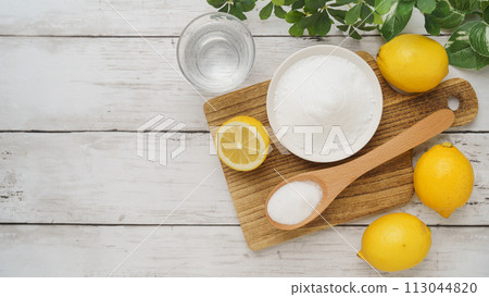 Citric acid image | Citric acid (powder) and lemon Citric acid image | Citric acid (powder) and lemon 113044820