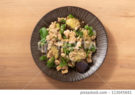 肉炒茄子辣椒(雞) 肉炒茄子辣椒(雞) 113045681