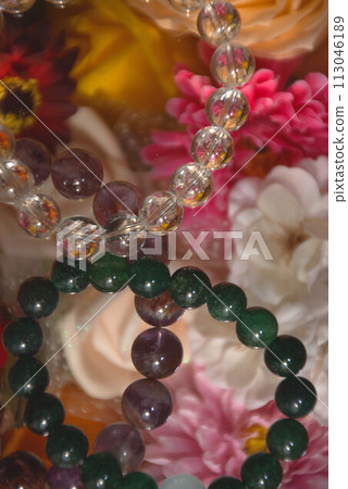 花背景能量石手鍊 113046189