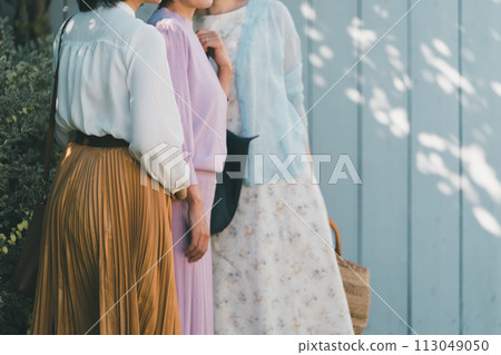 女生 女孩 女性 113049050