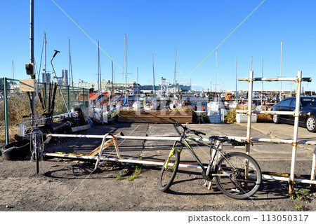 新山下遊艇港前停車場 113050317