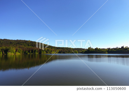 Lake landscape 113050600