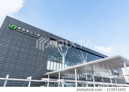 北海道北斗市新函館北斗站南口晴天 113051691