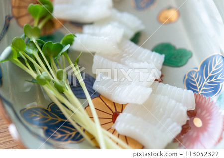 Cuttlefish (ink squid) sashimi 113052322