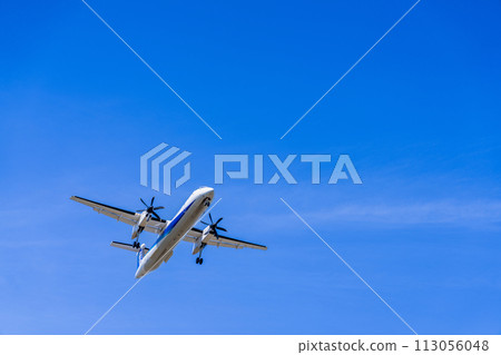 [Airplane] Bombardier DHC-8 Dash 8 > DHC-8-400 113056048