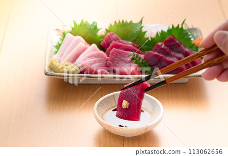 南紀勝浦港鮪魚鮪魚生魚片（生）瘦肉、中脂鮪魚、大脂鮪魚 113062656