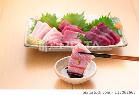 南紀勝浦港 藍鰭鮪魚 鮪魚生魚片（生） 肥膩的鮪魚 113062665