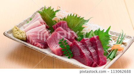 南紀勝浦港鮪魚鮪魚生魚片（生）瘦肉、中脂鮪魚、大脂鮪魚 113062688