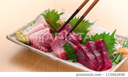 南紀勝浦港鮪魚鮪魚生魚片（生）瘦肉、中脂鮪魚、大脂鮪魚 113062690