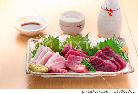Nanki Katsuura Port Tuna Tuna sashimi (raw) lean, medium fatty tuna, large fatty tuna 113062702
