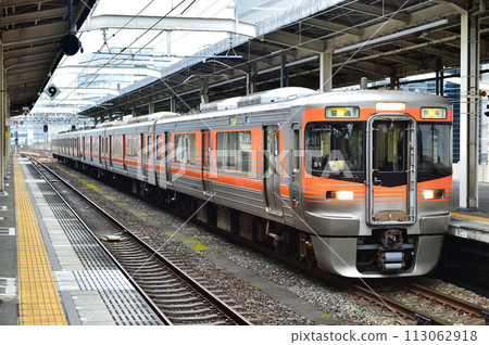 Tokaido Line Shizuoka Station bound for Atami Tokaido Line Shizuoka Station bound for Atami 113062918