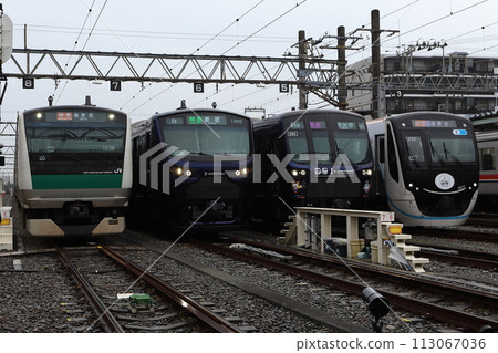 JR⇔Sotetsu⇔Tokyu 113067036