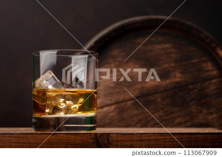 Scotch whiskey glass 113067909