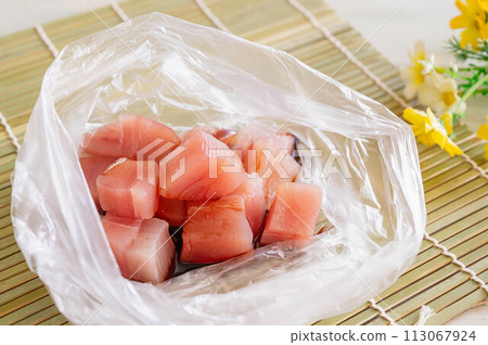 醃製鮪魚的製作 113067924