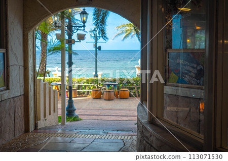 海城景觀美國村沖繩旅遊勝地晴朗的天空 海城景觀美國村沖繩旅遊勝地晴朗的天空 113071530