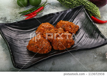 Kashmiri aloo dum - potato stuffed cheese 113072938