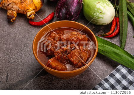 Indian cuisine - spicy chicken vindaloo Indian cuisine - spicy chicken vindaloo 113072996