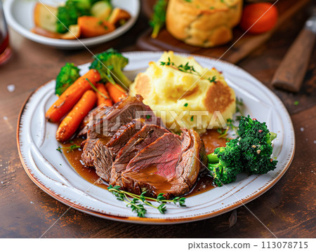 傳統的英國週日大餐:週日烤肉 傳統的英國週日大餐:週日烤肉 113078715
